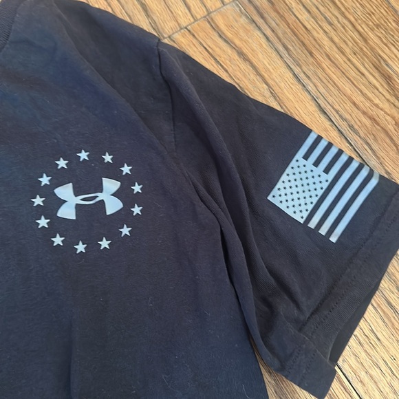 Under Armour Youth Medium Black/Gray Freedom Tee - Picture 2 of 4